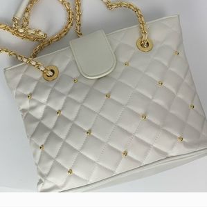 Quilted Chain Strap Shoulder Bag w/Gold Stud’s
